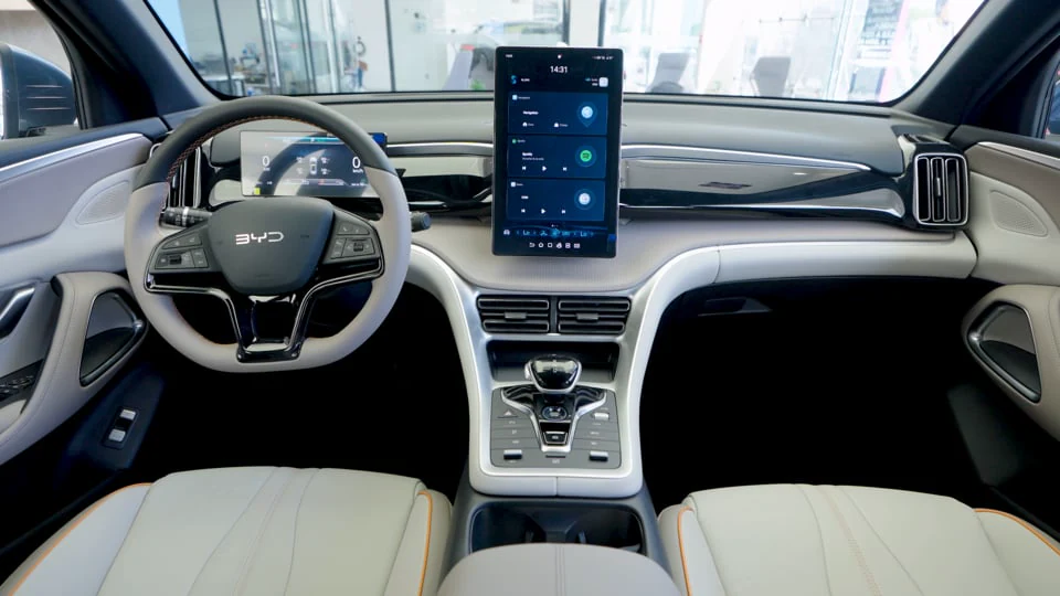 Digital content success story for BYD Mexico produced by ZerezoFilms: electric car promo