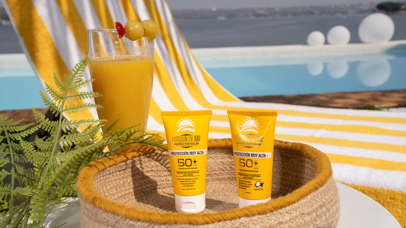 Fotografía lifestyle de Fotosun por ZerezoFilms: productos junto a la alberca