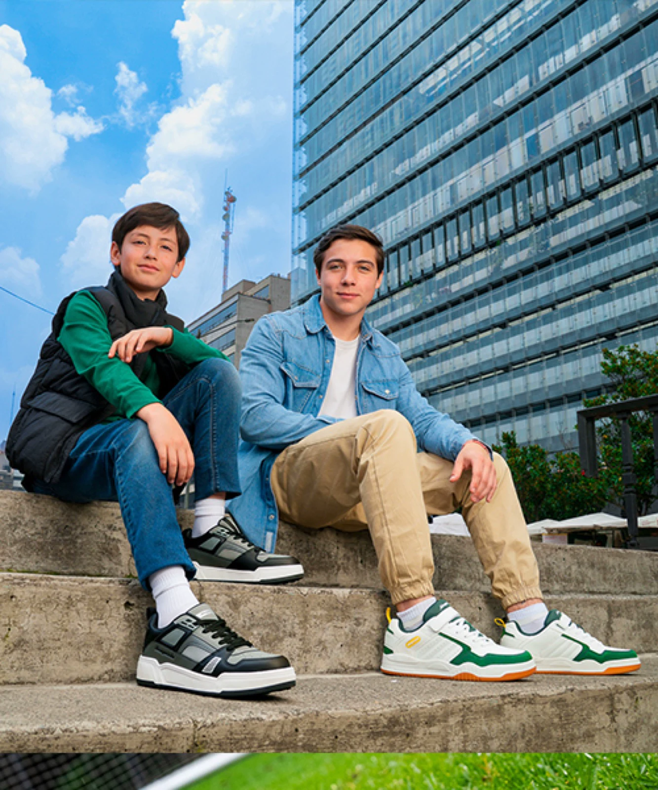 Still from a footwear advertising spot in Mexico City produced by ZerezoFilms: teens with sneakers on urban steps